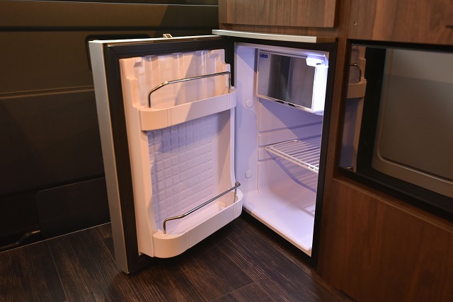 オーロラエクスクルーシブ冷凍冷蔵庫